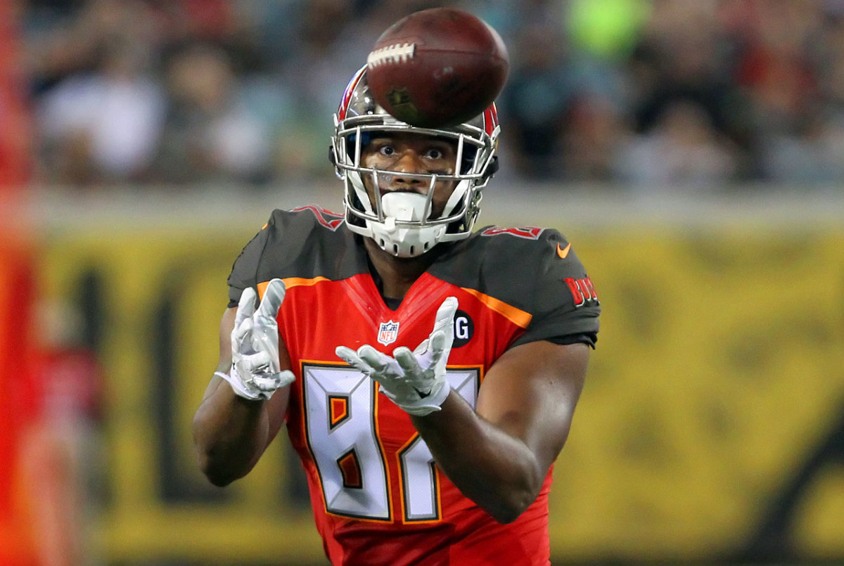 Austin-Seferian-Jenkins.jpg